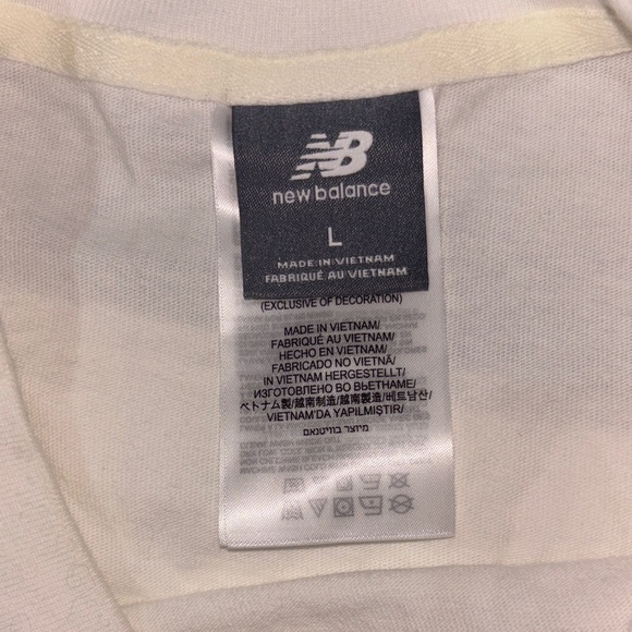 New Balance White and Blue Logo T-Shirt - Picture 4 of 6